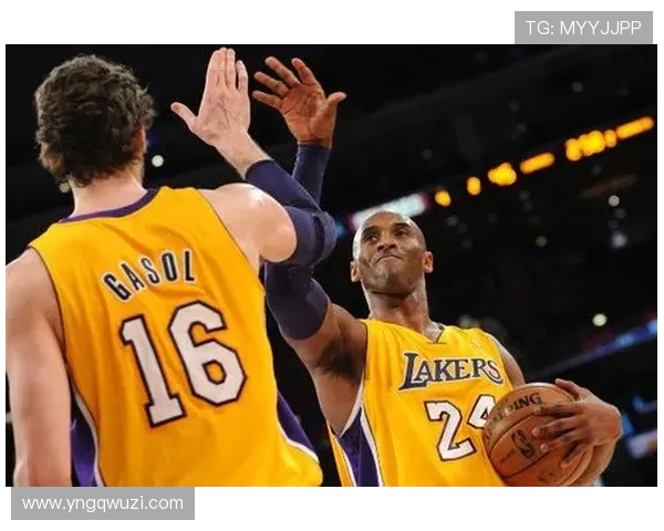 科比元素难忘回顾:加嫂泪别名人堂 华子致敬经典传奇 科比元素难忘回顾:加嫂泪别名人堂 华子致敬经典传奇